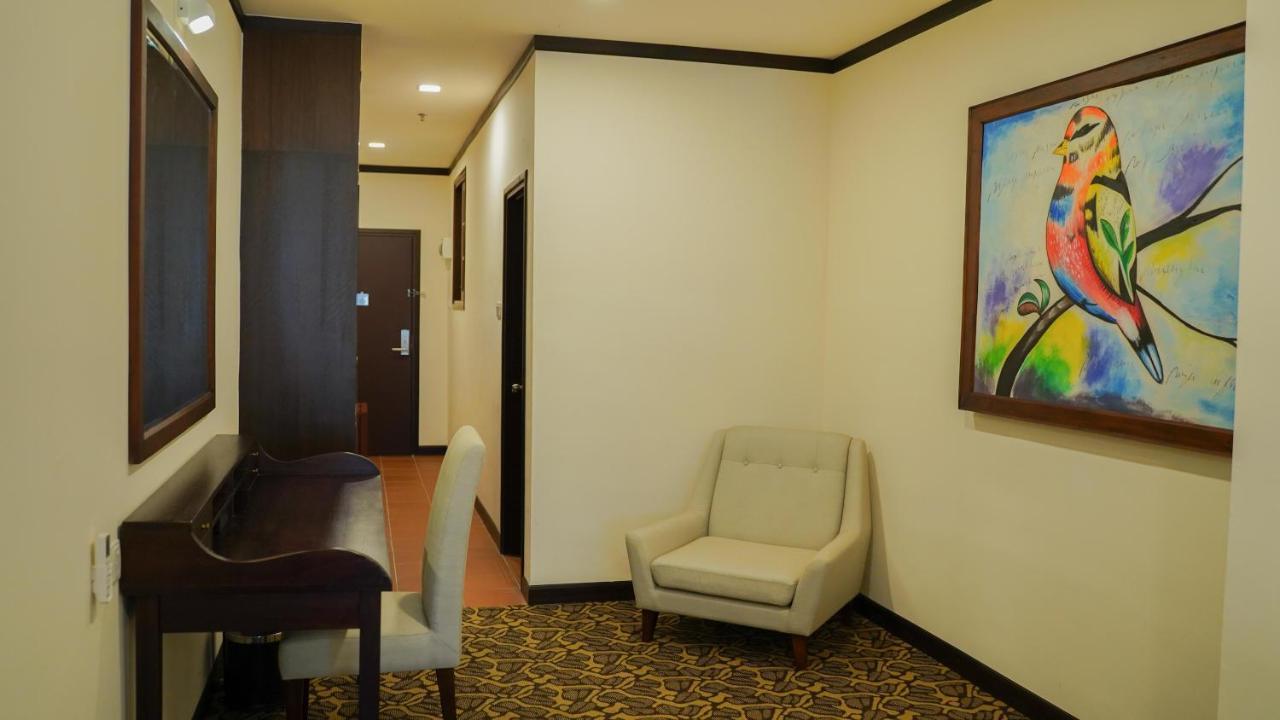 Kaizen Hotel & Suites Melaka Exterior photo